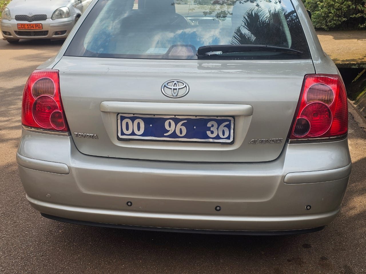 Avensis 2005 photo 5