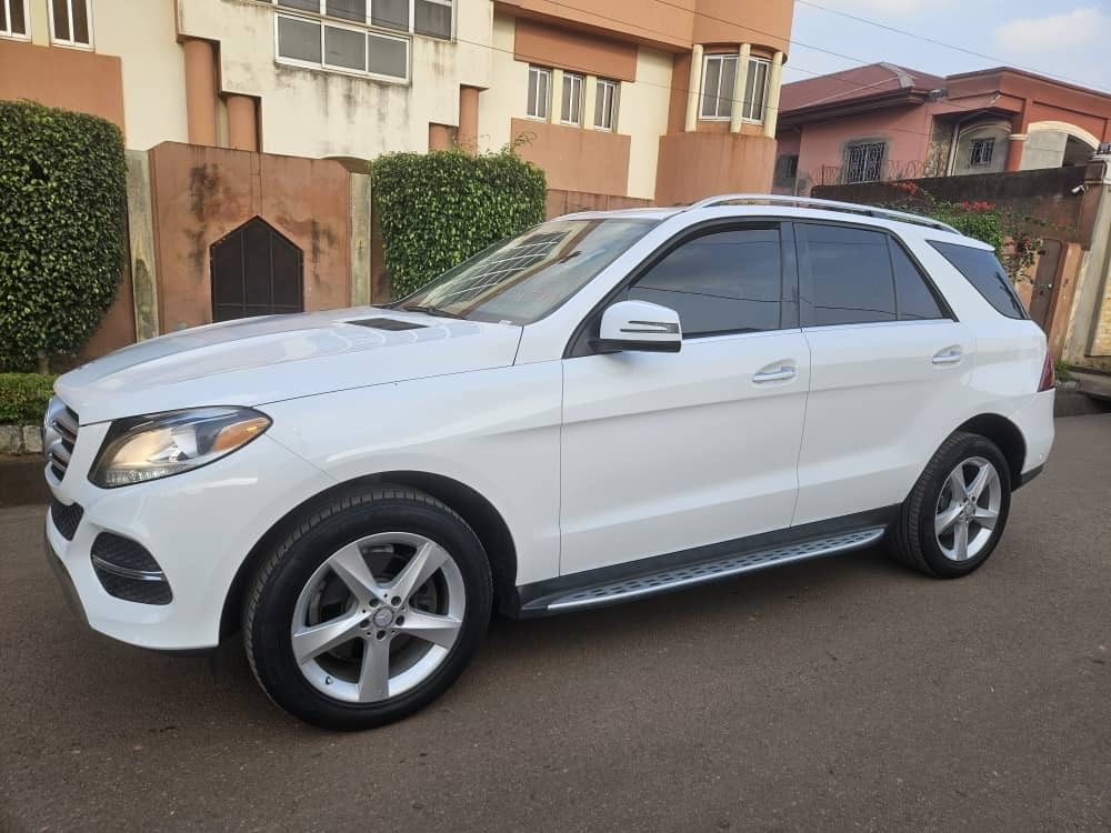 GLE 350 4MATIC 2016 photo 1
