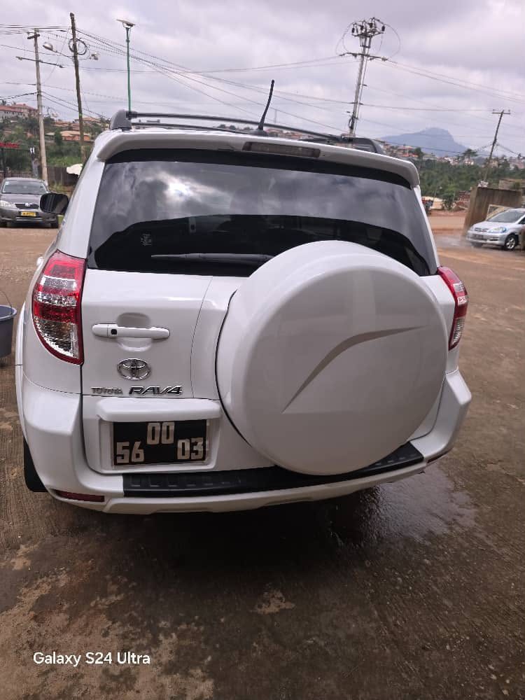 RAV4 2009 4×4 photo 6
