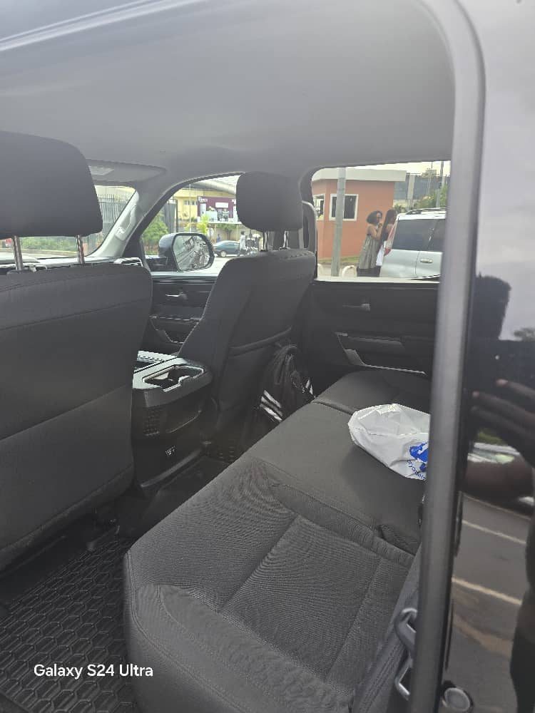 Tundra 2025 V6 Bi-Turbo 4×4 photo 4